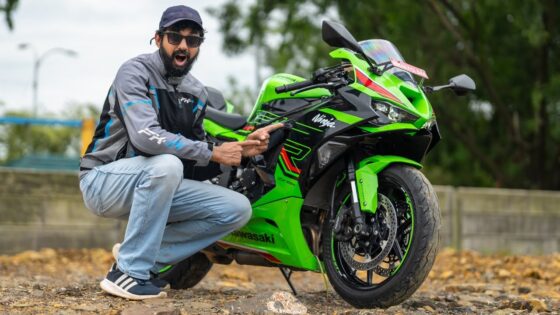 Featured Image for Kawasaki Ninja ZX-6R: Unleashing 14,000 RPM Madness - A Rider's Experience